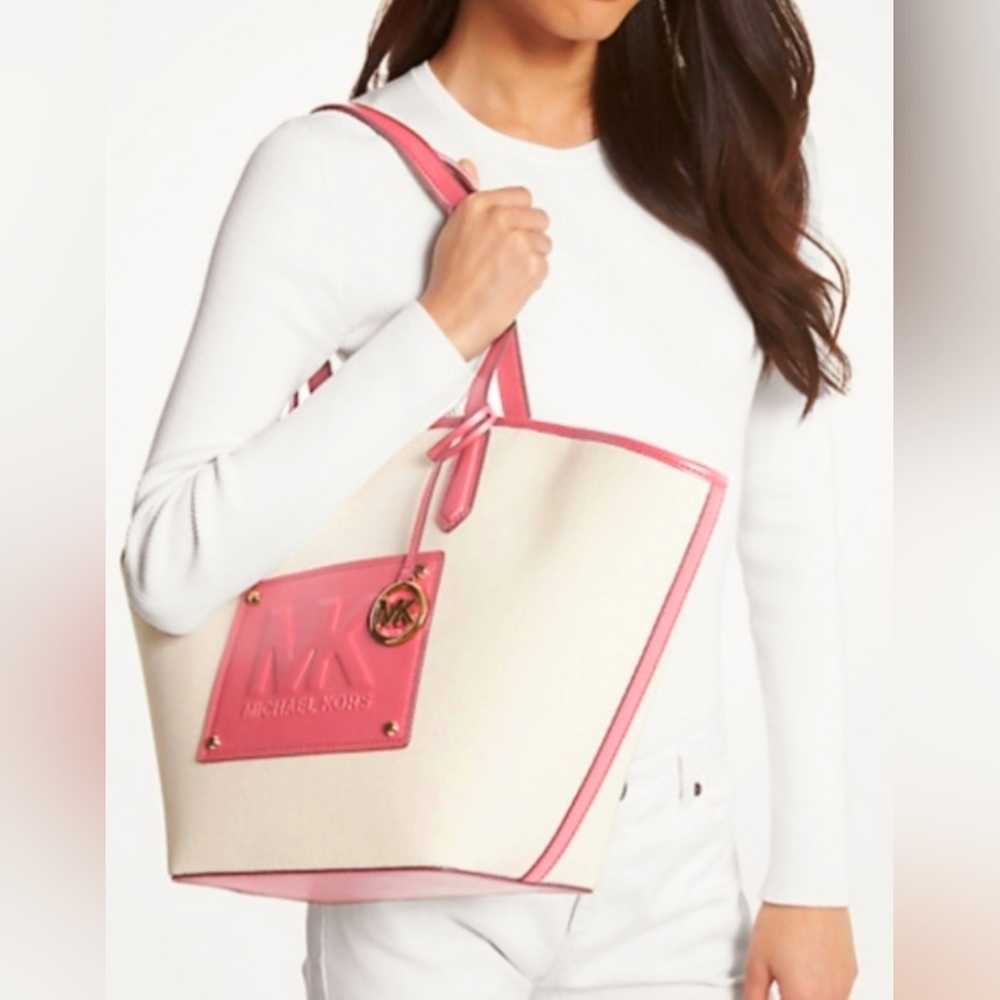 Michael Kors Kimber Purse/Tote Bag in Tea Rose - Picture 2 of 12